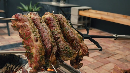 BLACK RIBS WITH CHIMICHURRI SAUCE