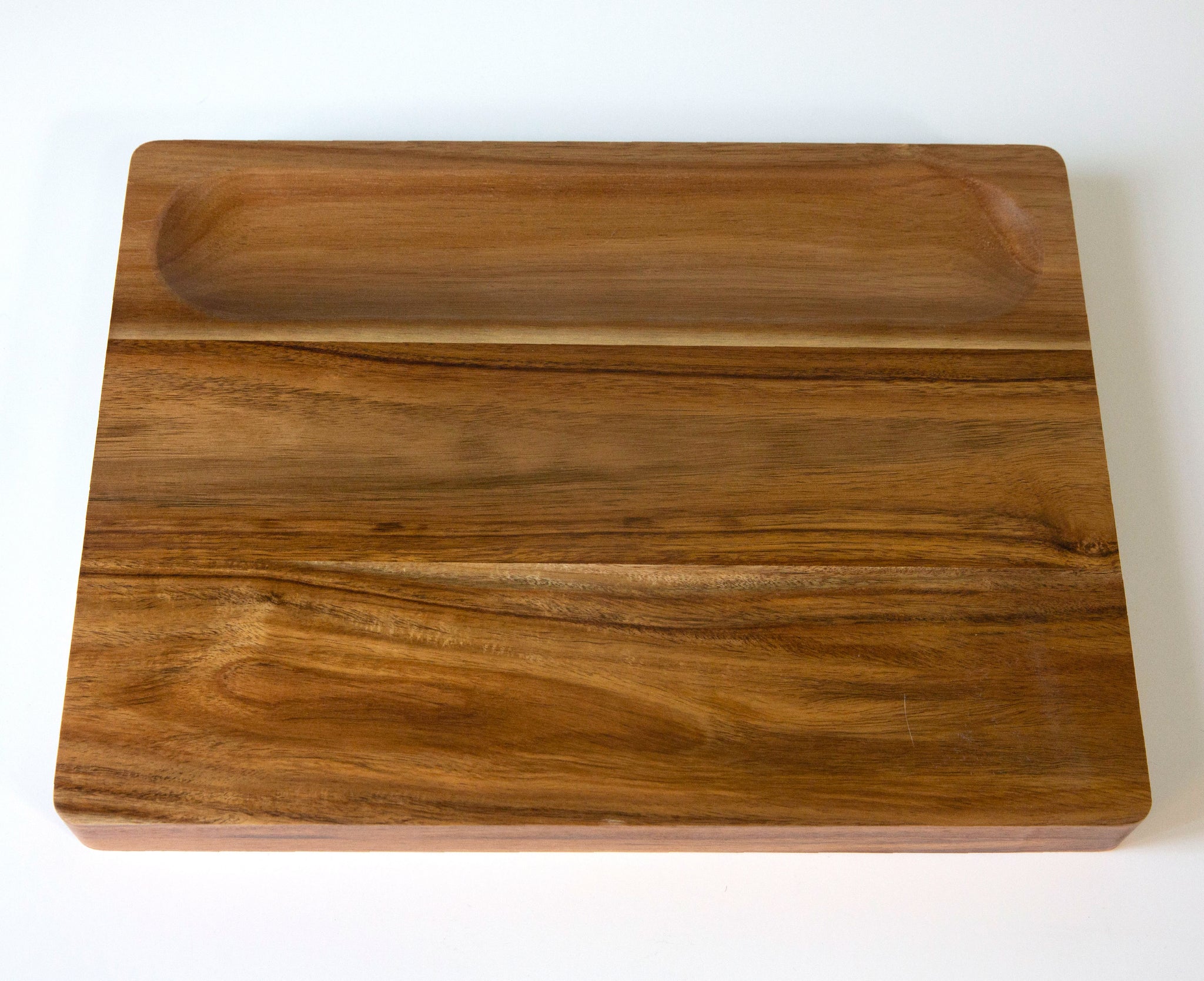 REVERSIBLE CUTTING BOARD
